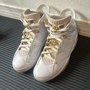 Women's Jordan 6 Retro ( Pink & White )